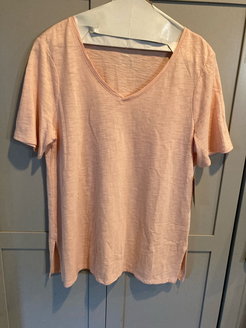 Chico's Pale Peach V-Neck Short Sleeve Top NWT